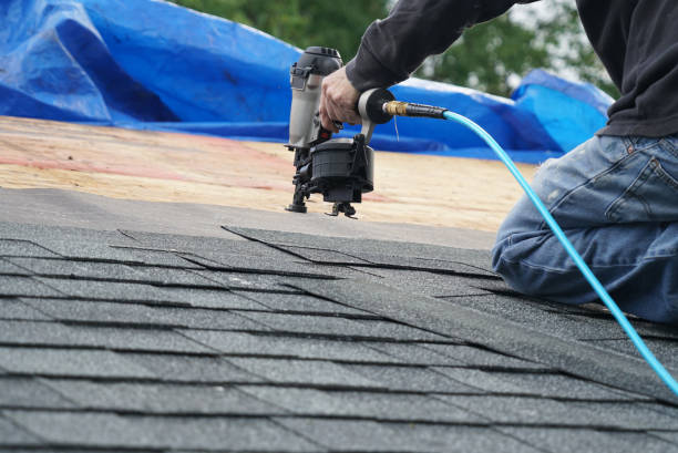 Best Commercial Roofing Services  in Center Point, IA